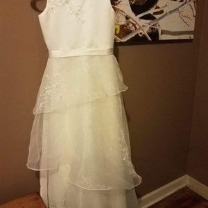Ivory girl's wedding/pageant dress